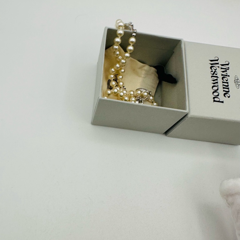 Vivienne Westwood Pearl Necklace - Picture 10 of 12